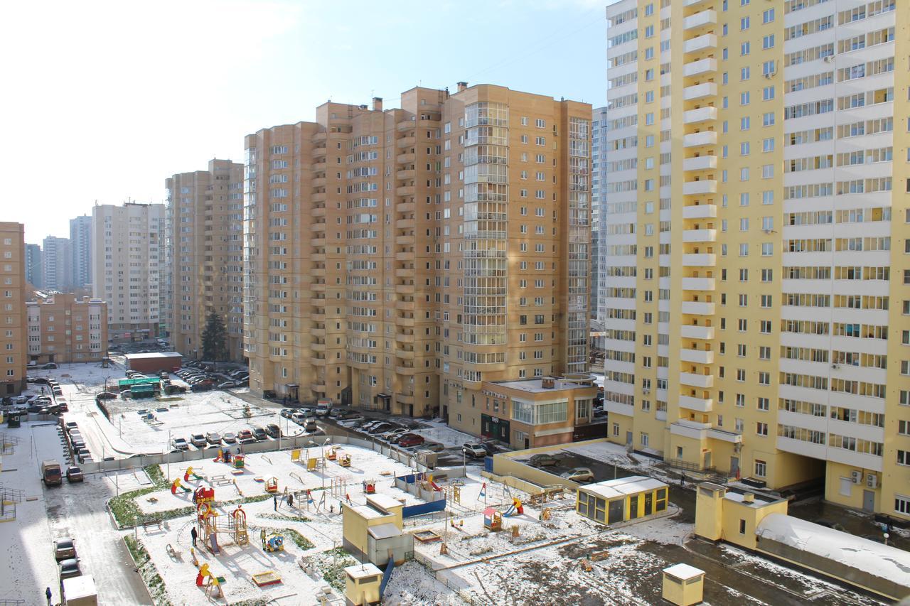 Apartment On 8 Marta Street JJekaterinburg Exteriör bild